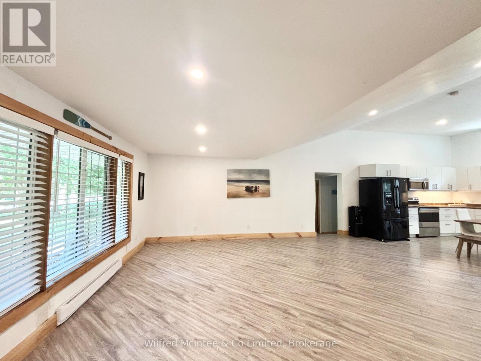 Make this space your own!! - 7 3Rd Avenue S, Native Leased Lands, ON