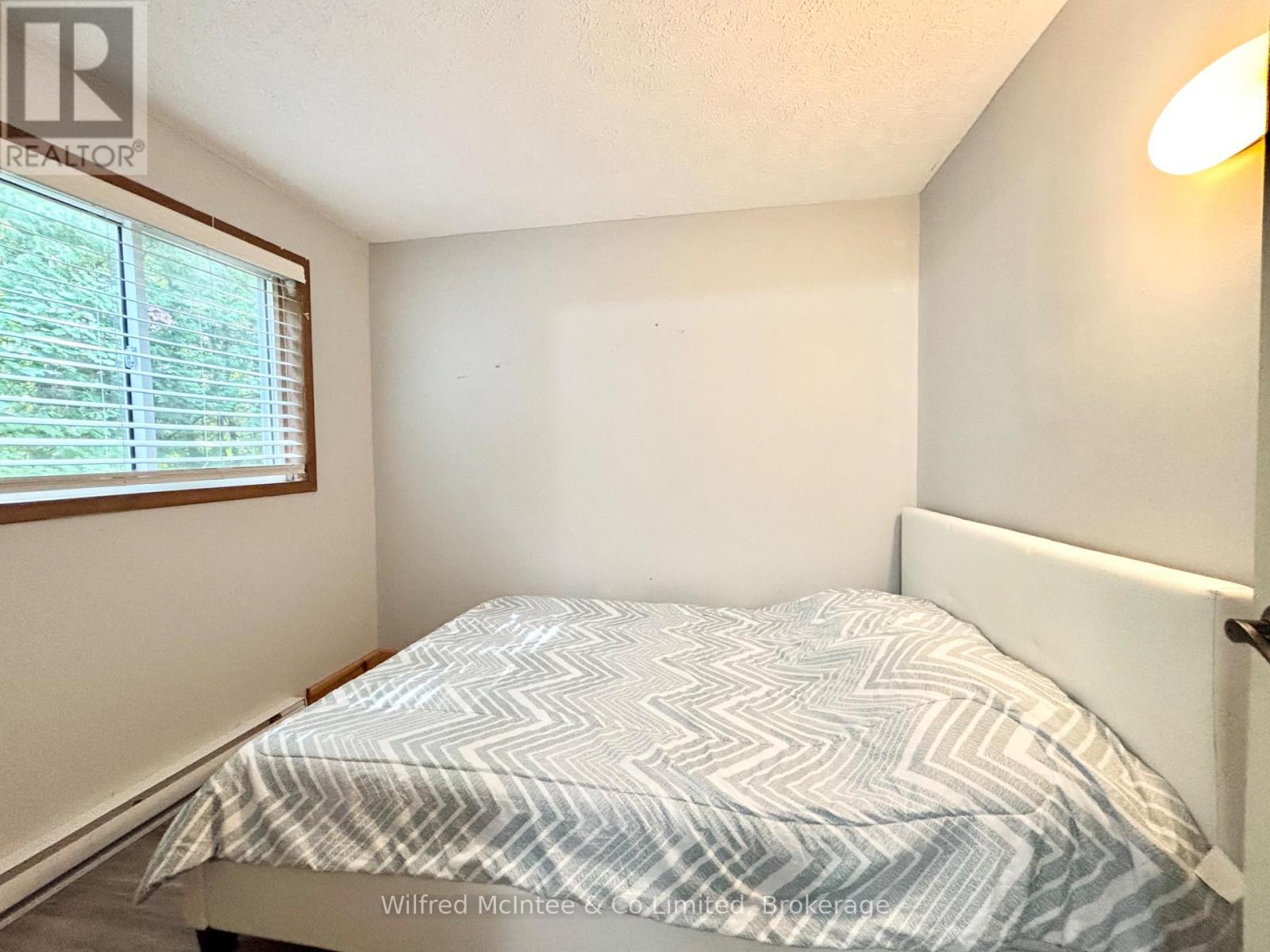 4 of 7 bedrooms - 7 3Rd Avenue S, Native Leased Lands, ON