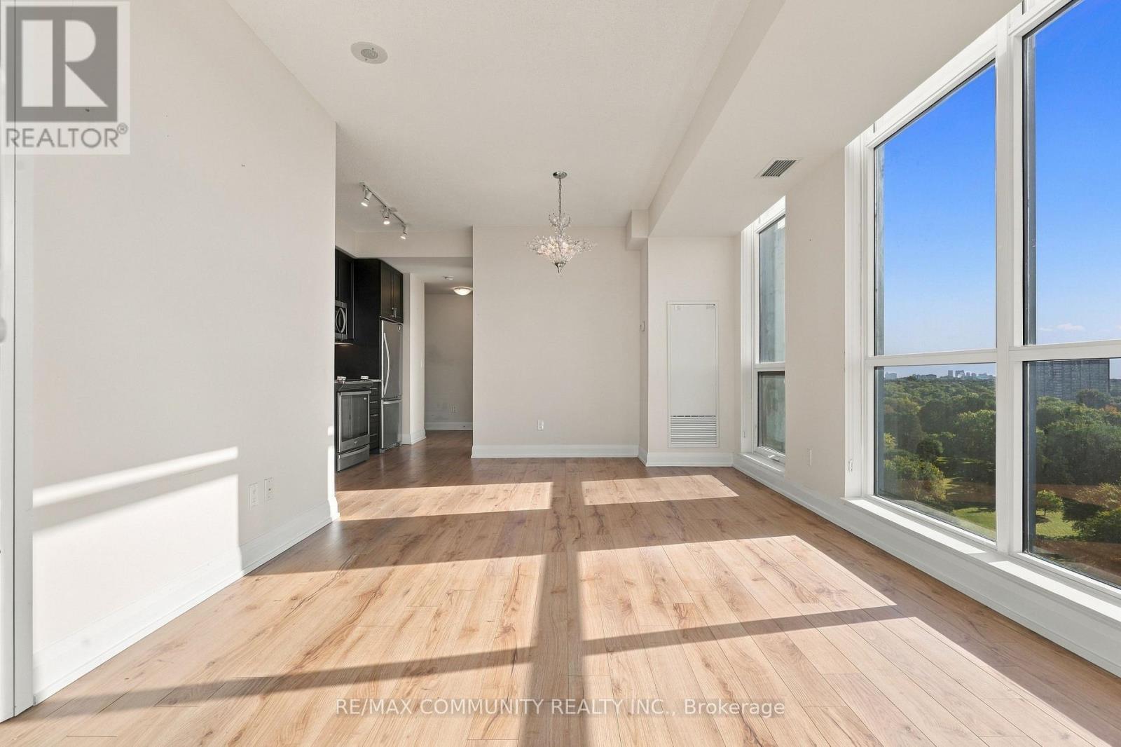 2111 - 18 Graydon Hall Drive, Toronto, ON