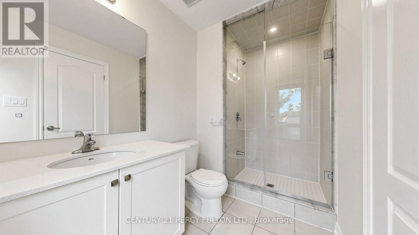 Ensuite 4pc Bathroom - 64 Ferris Square, Clarington, ON