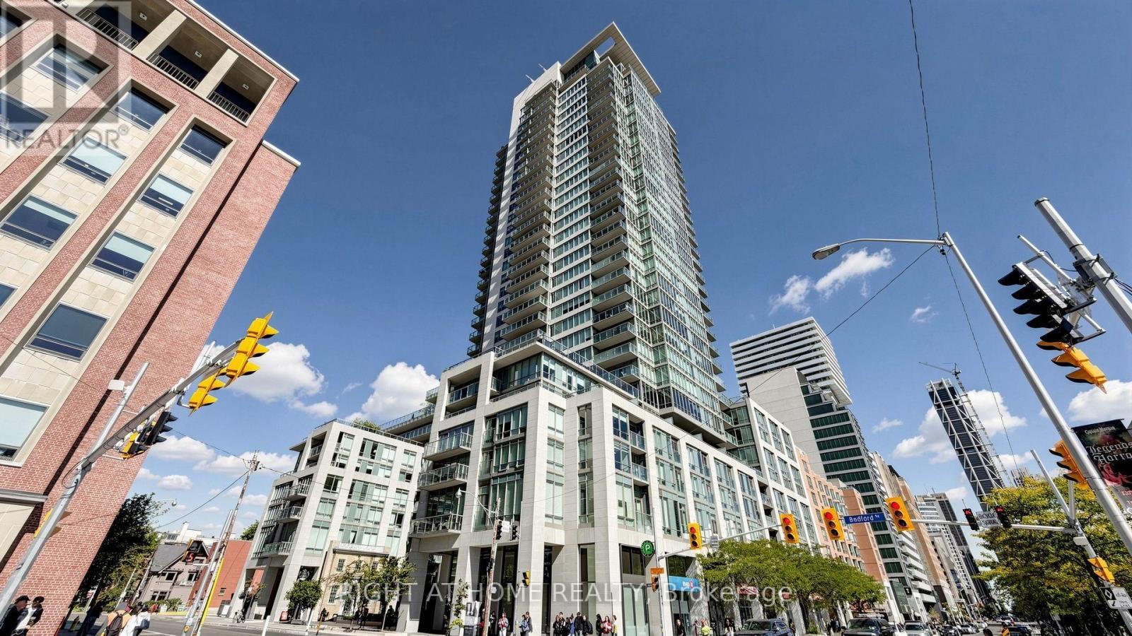 422 - 1 Bedford Road, Toronto, ON