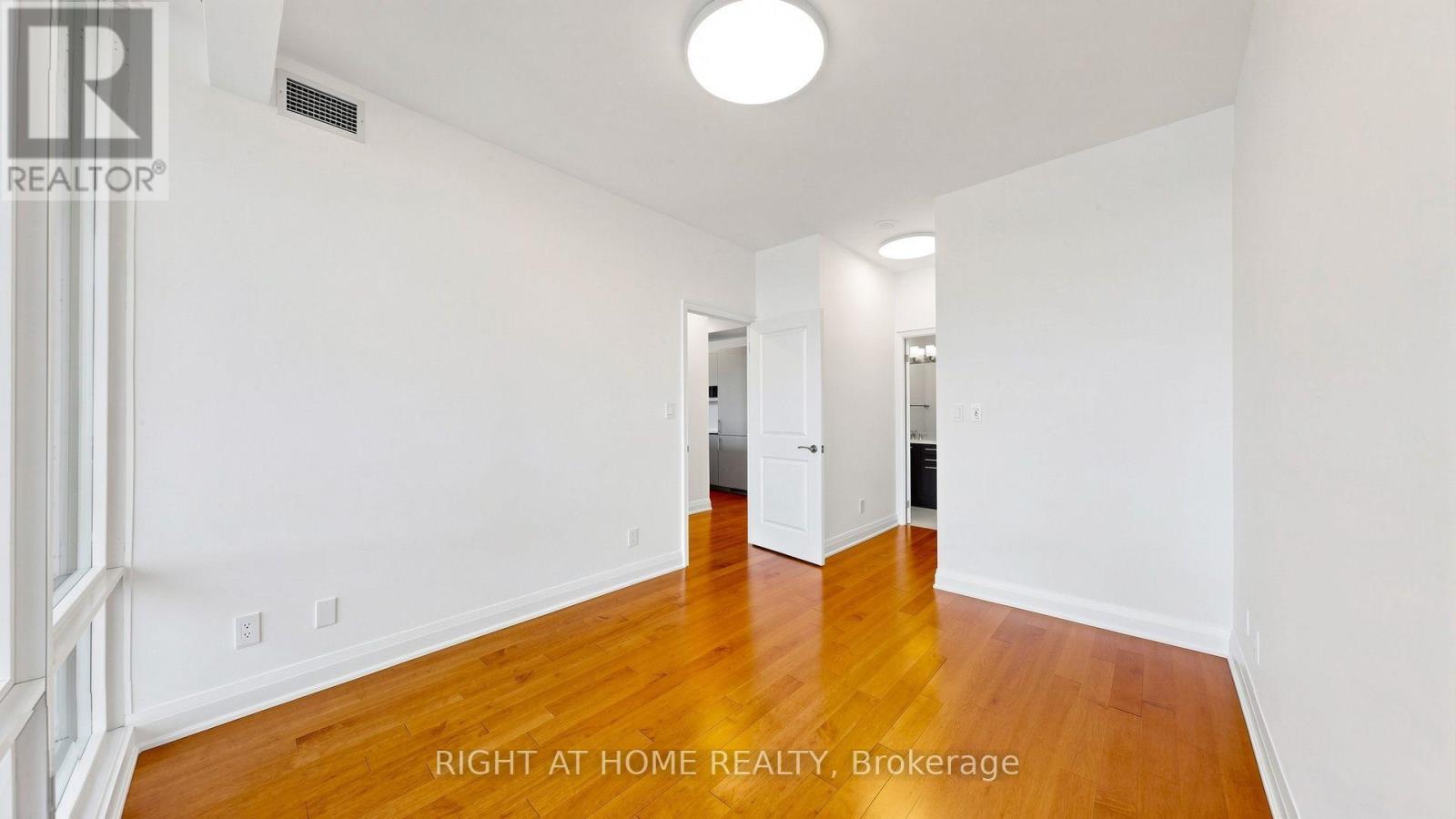 422 - 1 Bedford Road, Toronto, ON