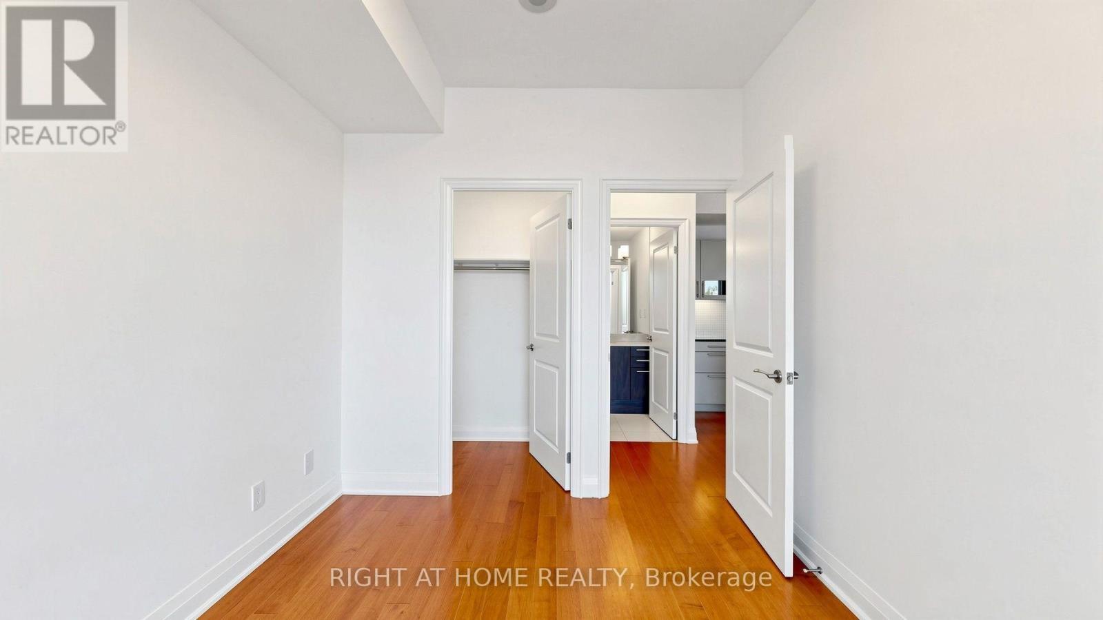 422 - 1 Bedford Road, Toronto, ON