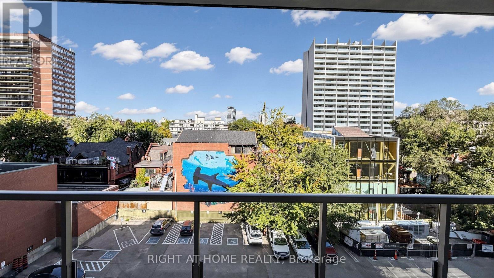 422 - 1 Bedford Road, Toronto, ON