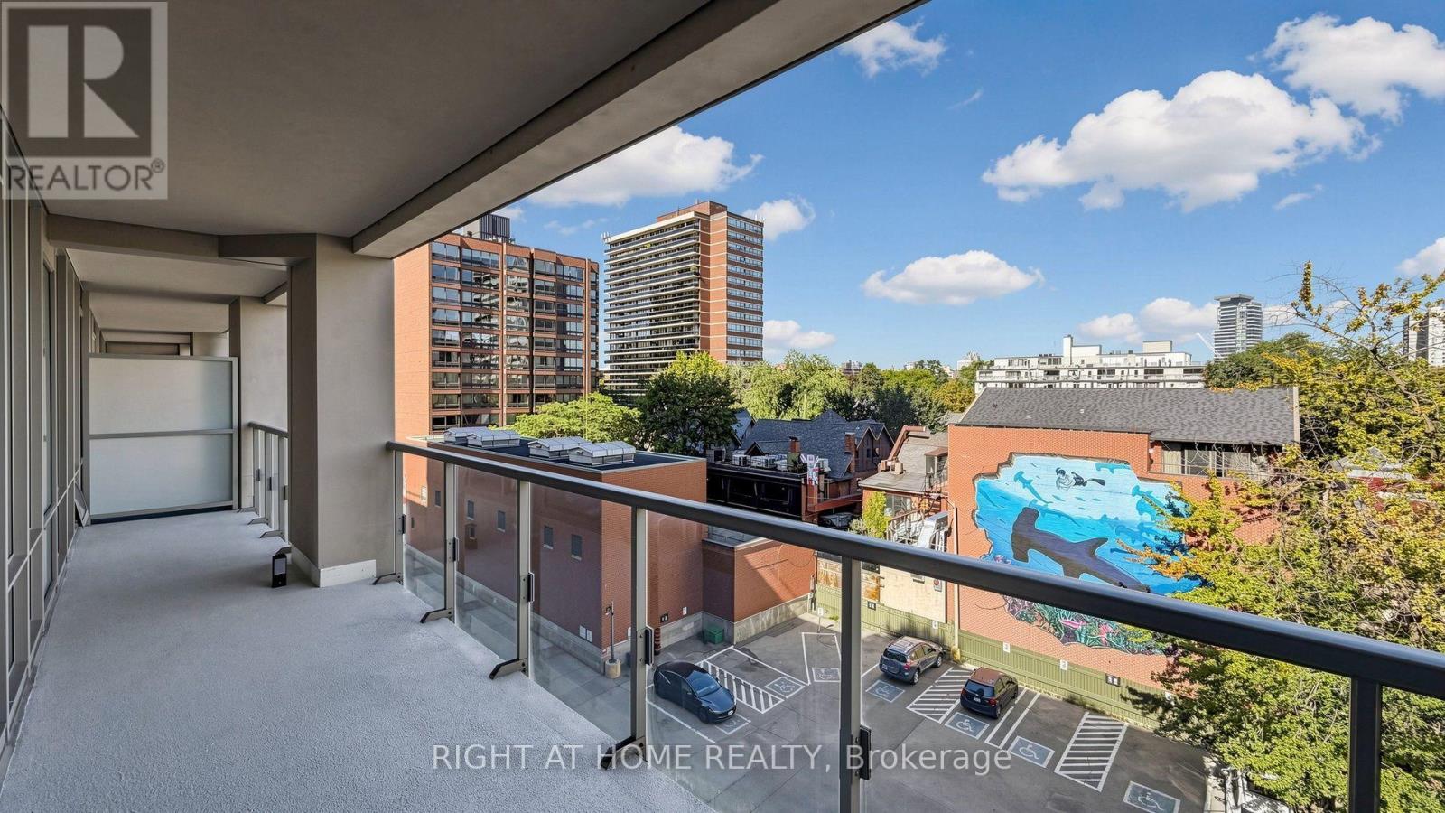 422 - 1 Bedford Road, Toronto, ON