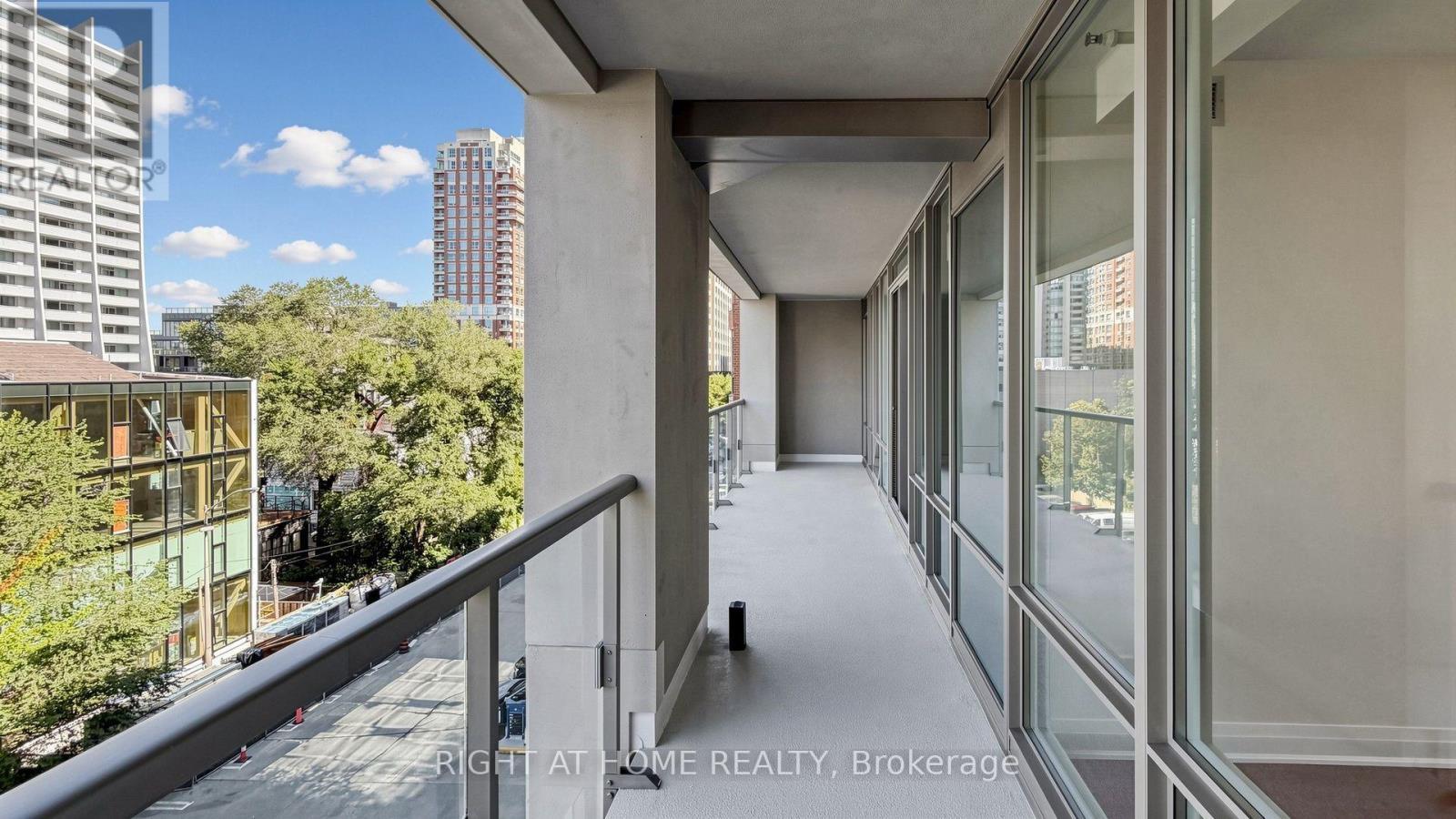 422 - 1 Bedford Road, Toronto, ON