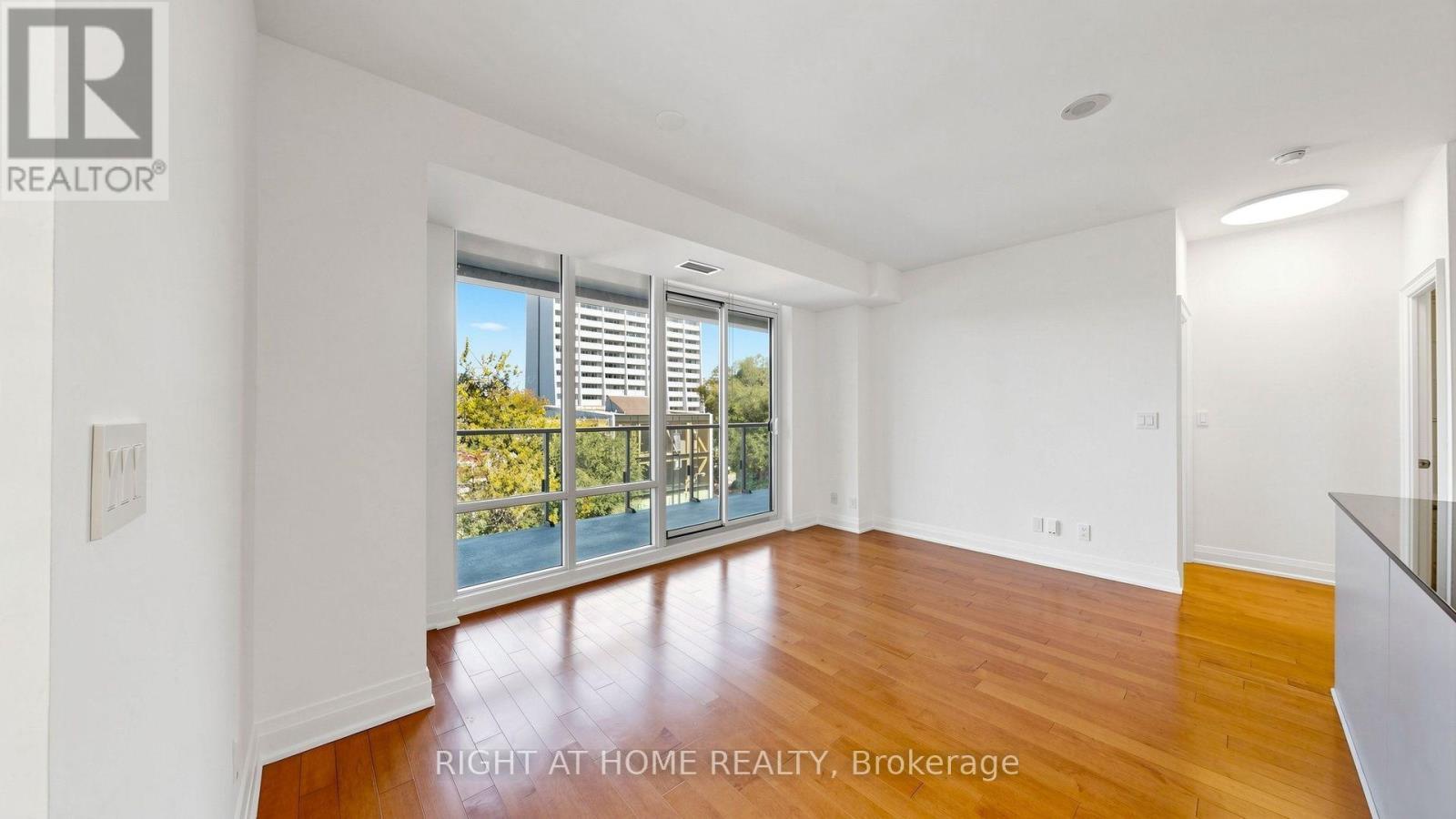 422 - 1 Bedford Road, Toronto, ON