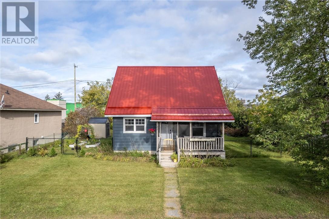 121 Mead Boulevard, Espanola, ON