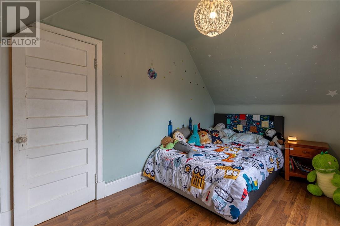 121 Mead Boulevard, Espanola, ON