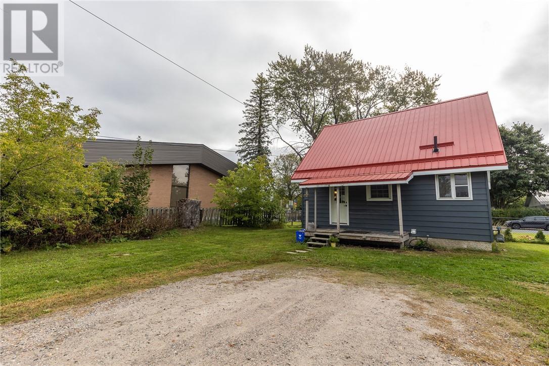 121 Mead Boulevard, Espanola, ON