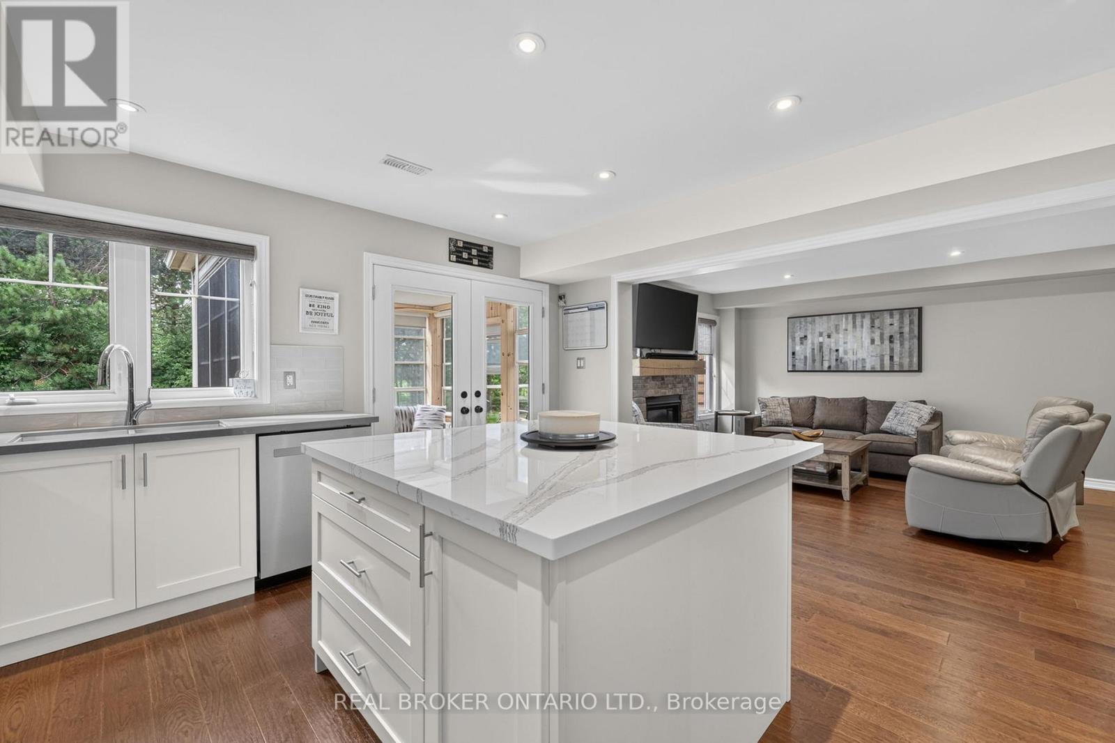 30 Masters Crescent, Georgian Bay, ON