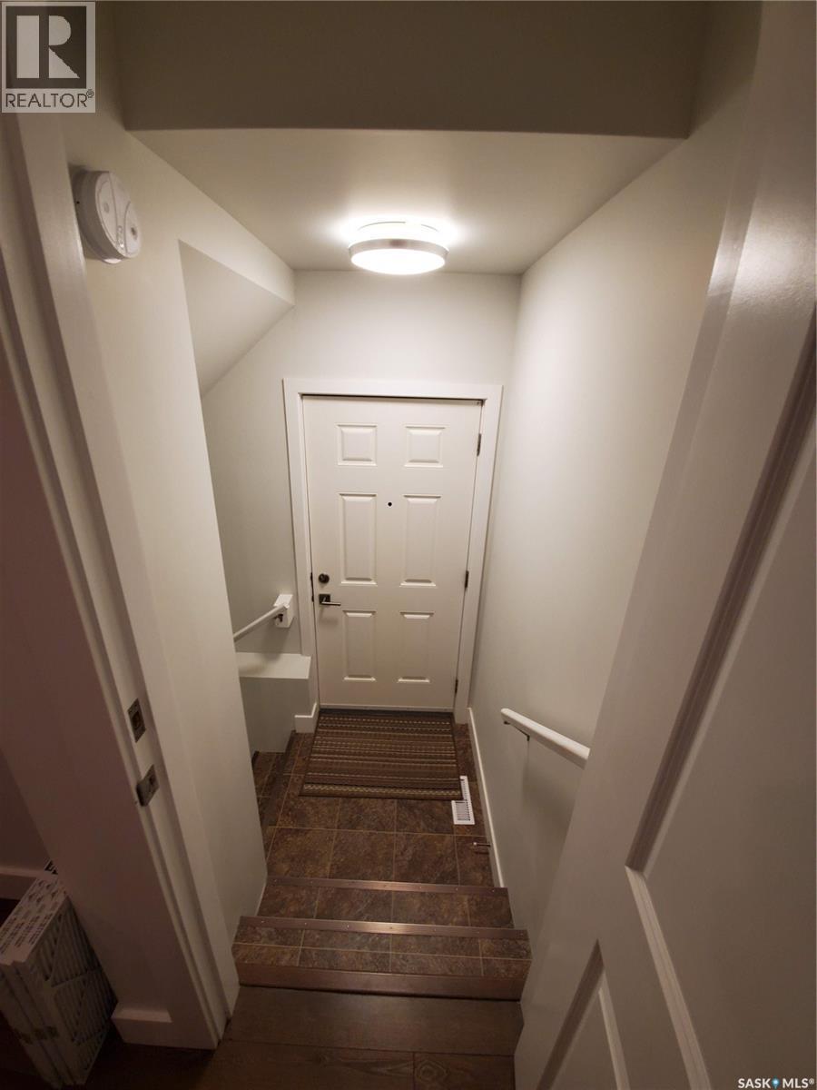 447 Eaton Lane, Saskatoon, SK