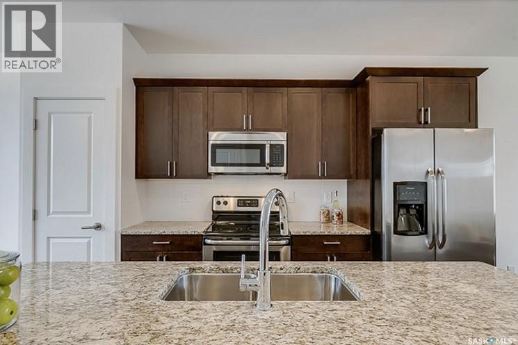 447 Eaton Lane, Saskatoon, SK