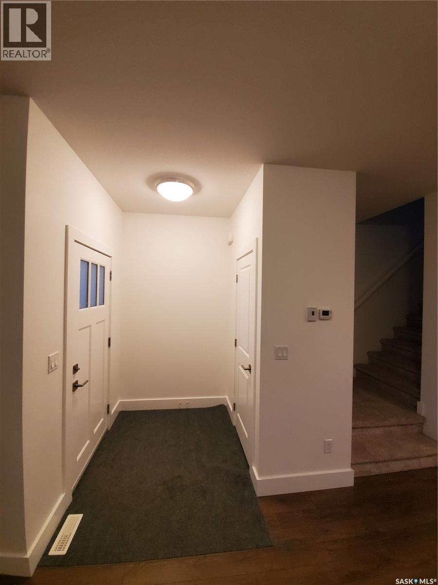 447 Eaton Lane, Saskatoon, SK