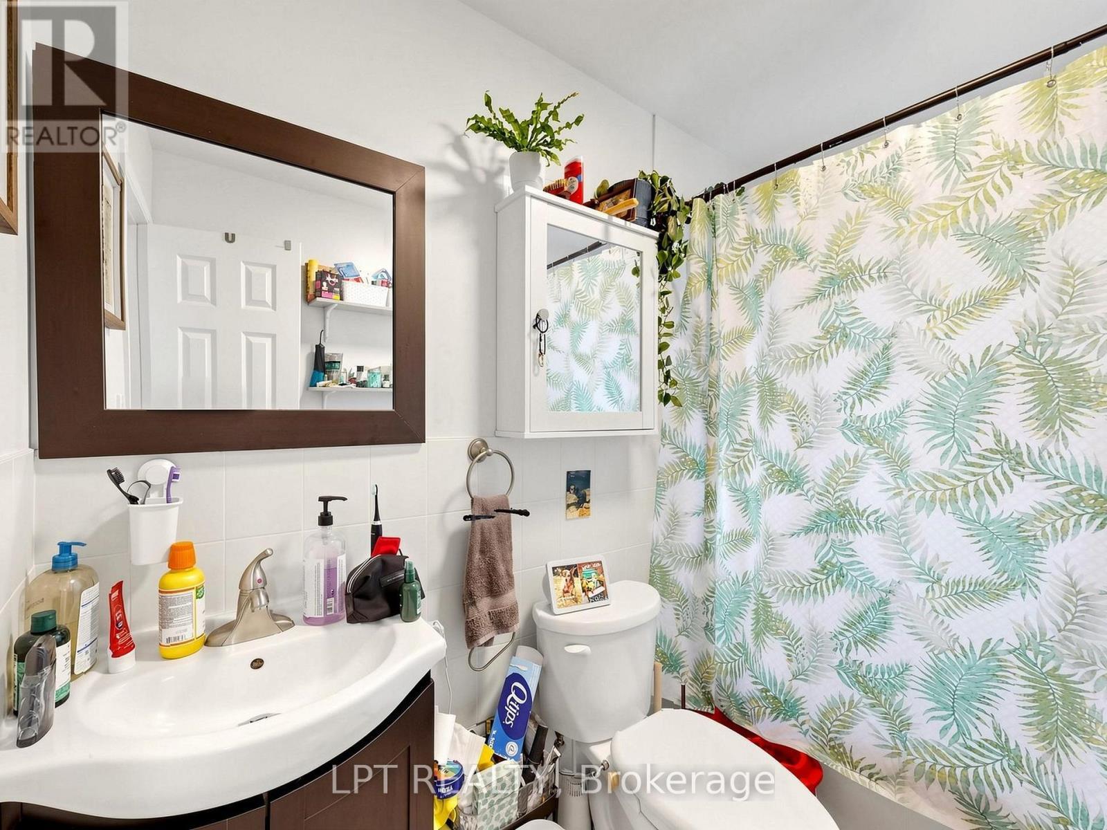303 Oakwood Avenue, Toronto, ON