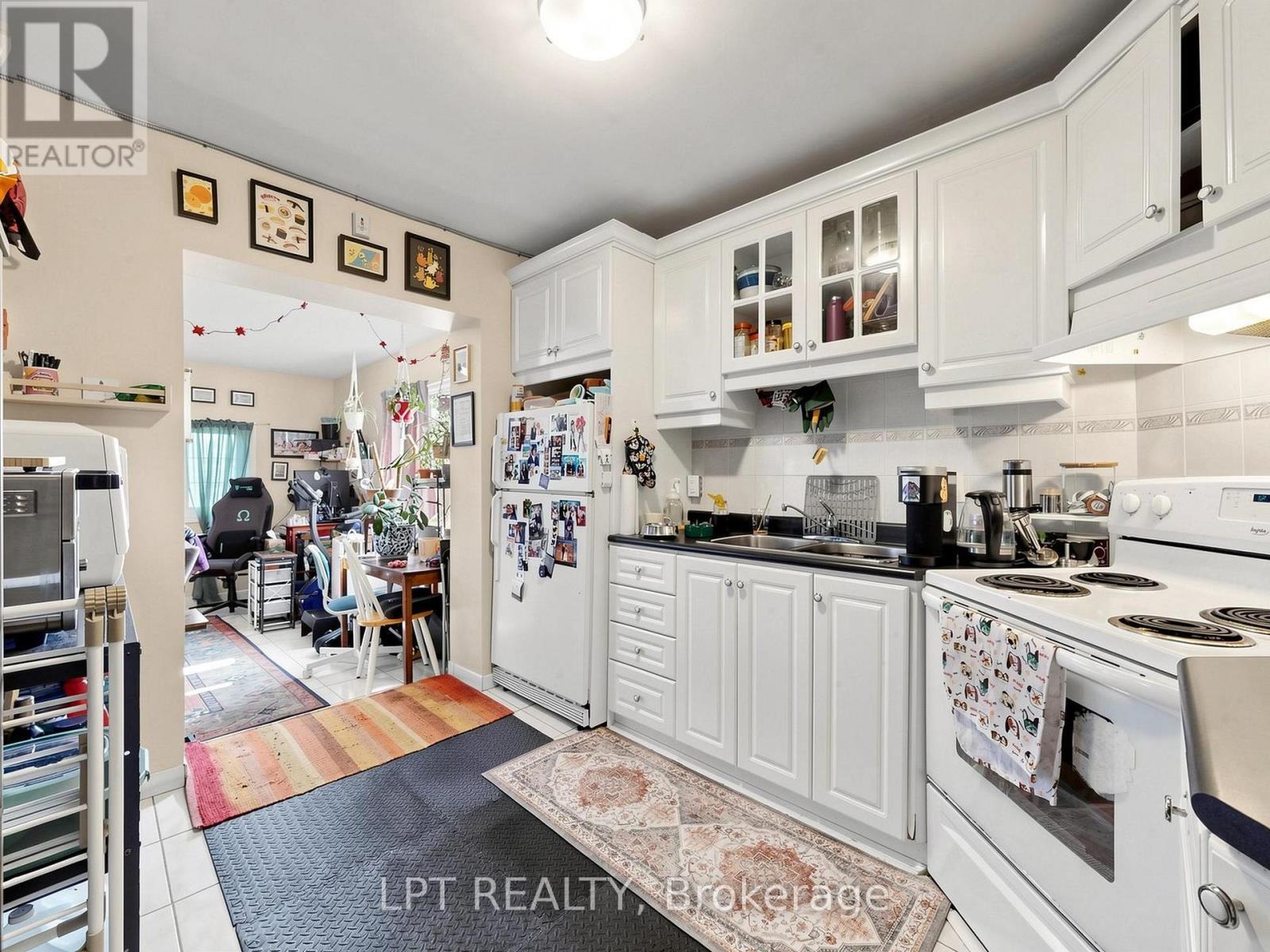303 Oakwood Avenue, Toronto, ON
