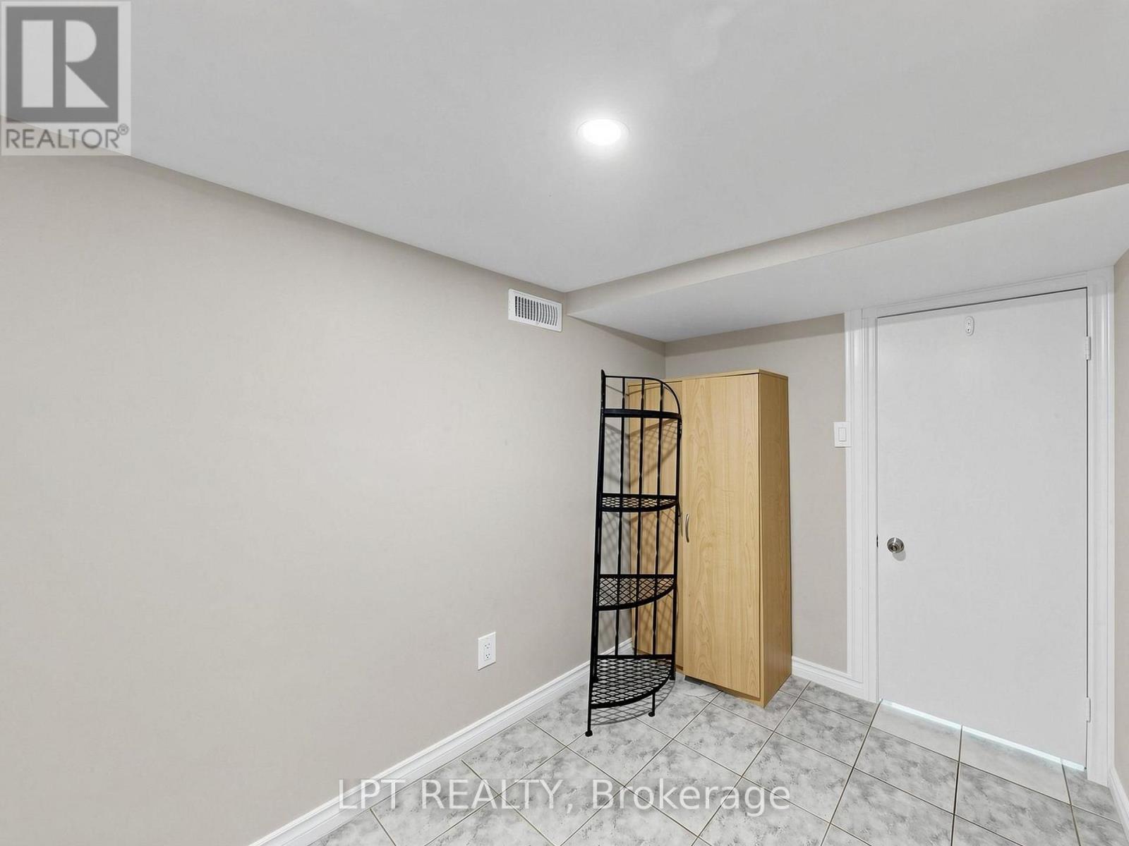 303 Oakwood Avenue, Toronto, ON