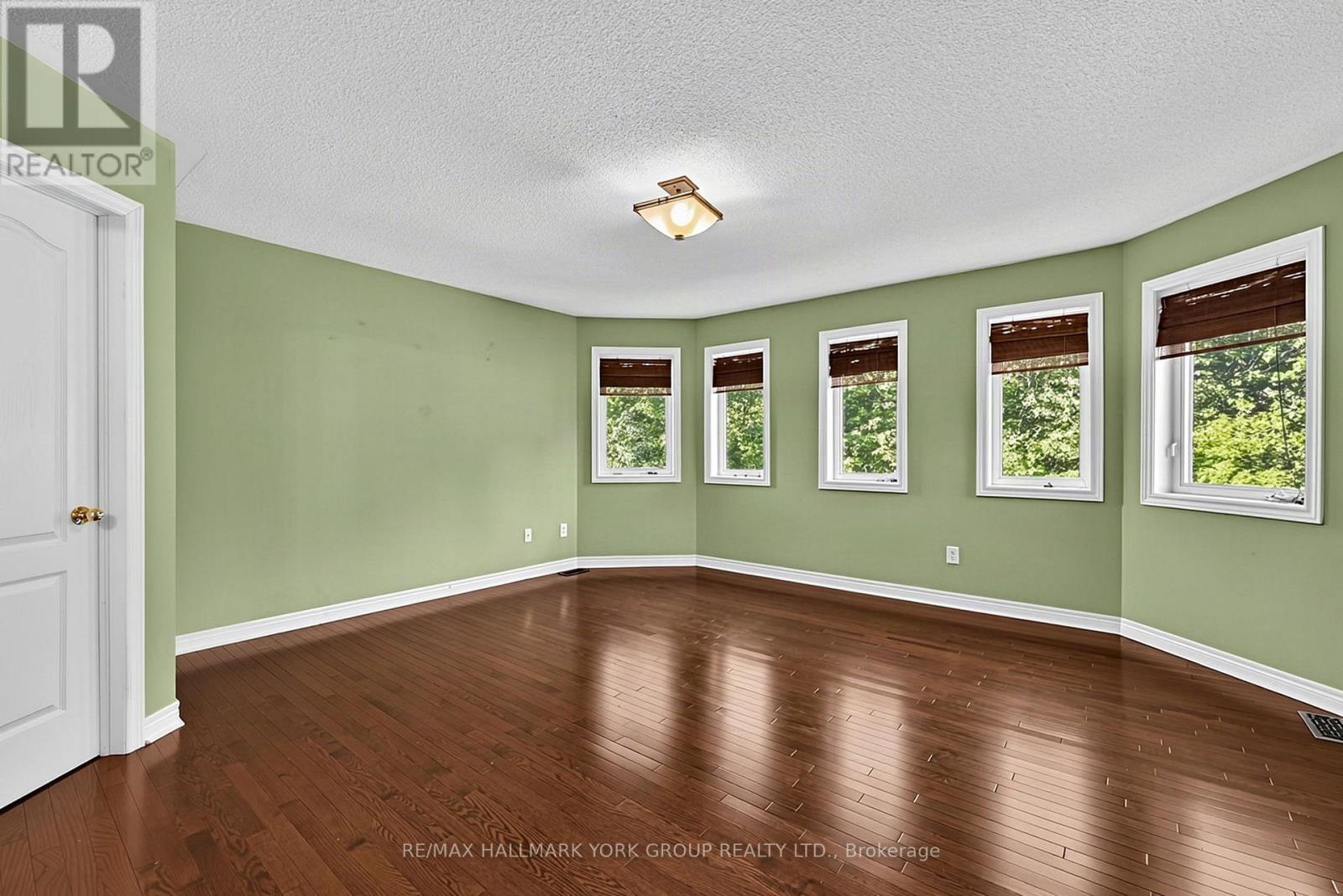 383 Gilpin Drive, Newmarket, ON