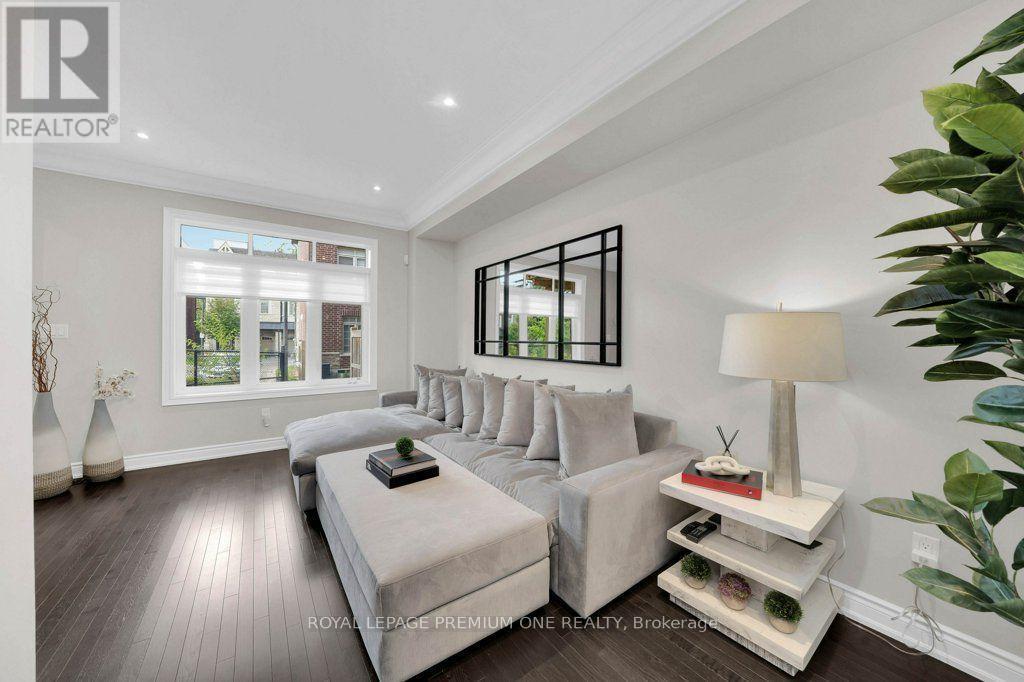 86 Glazebrook Drive, Vaughan, ON