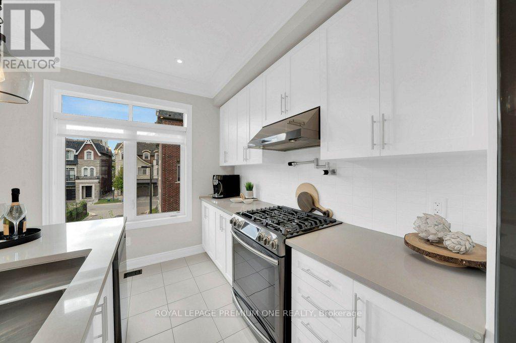 86 Glazebrook Drive, Vaughan, ON