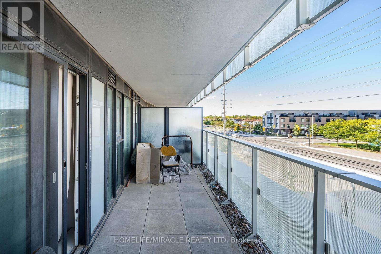 209 - 3900 Confederation Parkway, Mississauga, ON