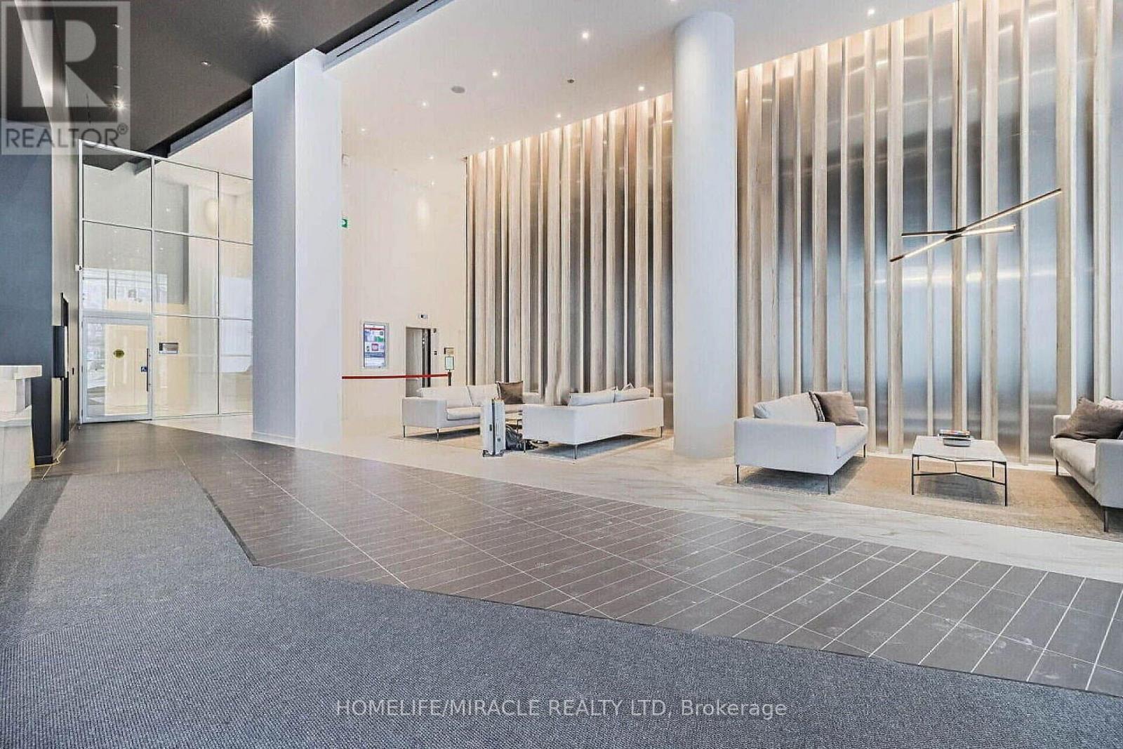 209 - 3900 Confederation Parkway, Mississauga, ON