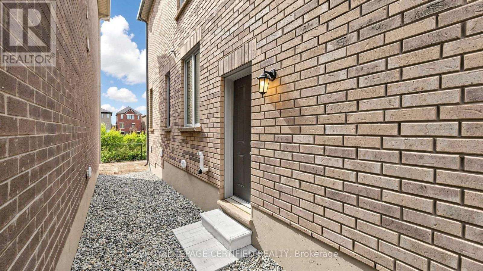 1519 Whitlock Avenue, Milton, ON
