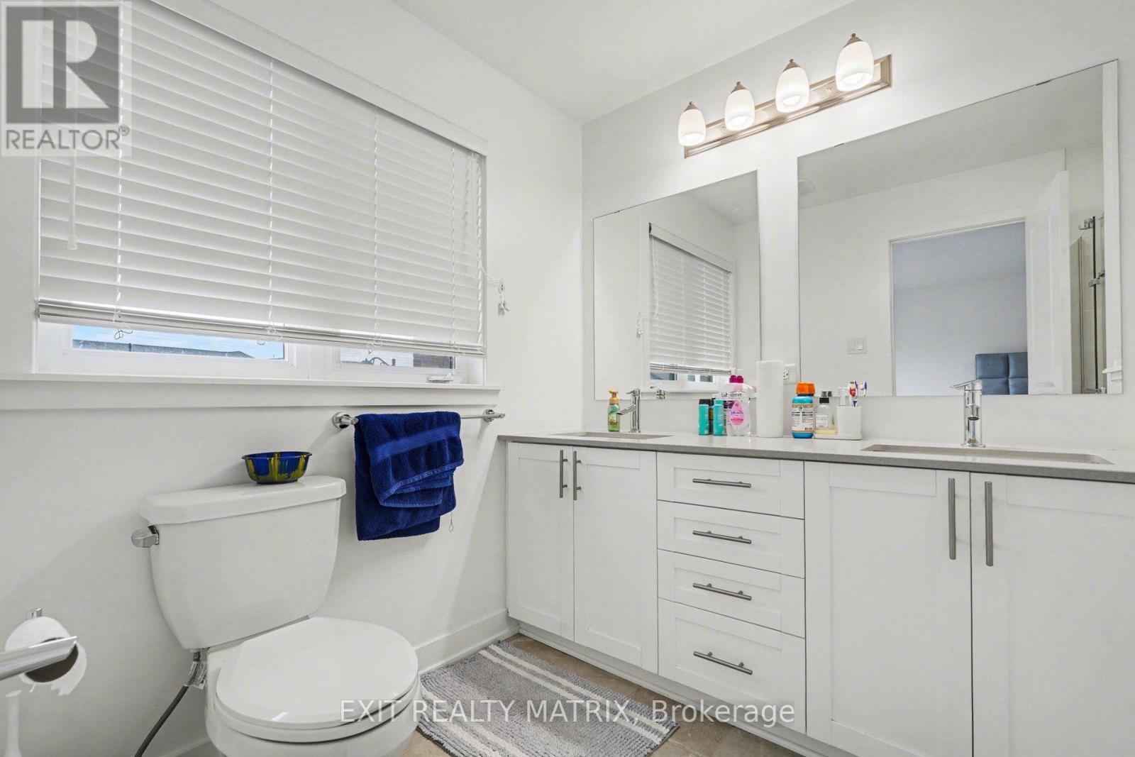 656 Putney Crescent, Ottawa, ON