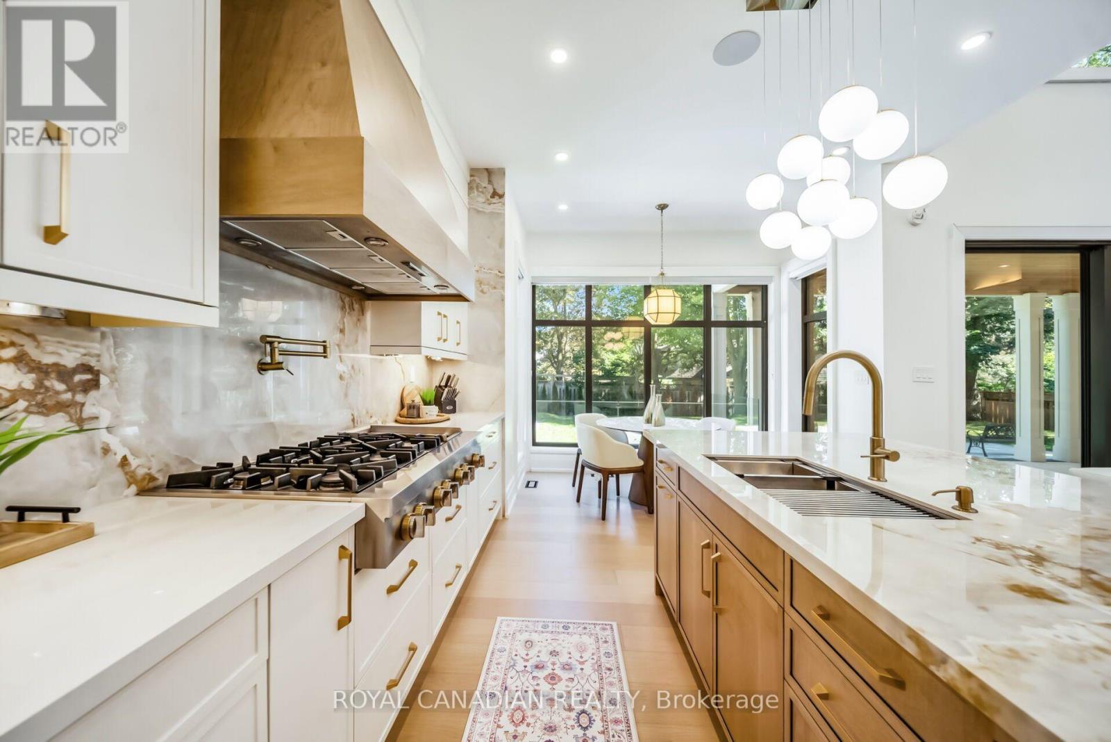 1470 Albion Avenue, Oakville, ON