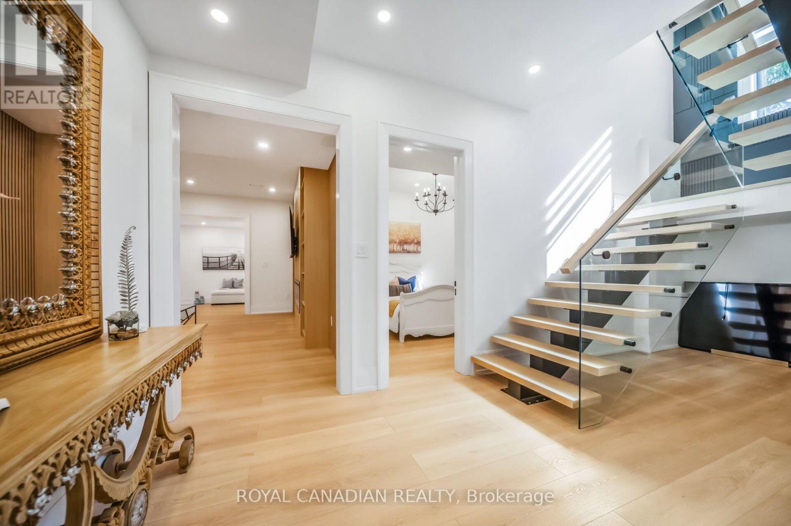 1470 Albion Avenue, Oakville, ON
