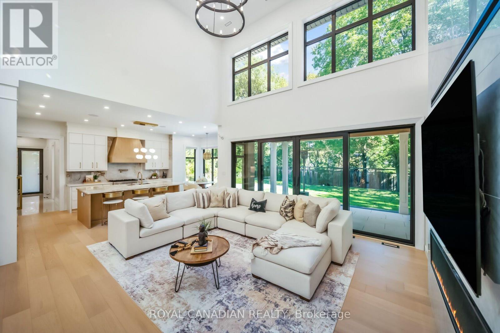 1470 Albion Avenue, Oakville, ON