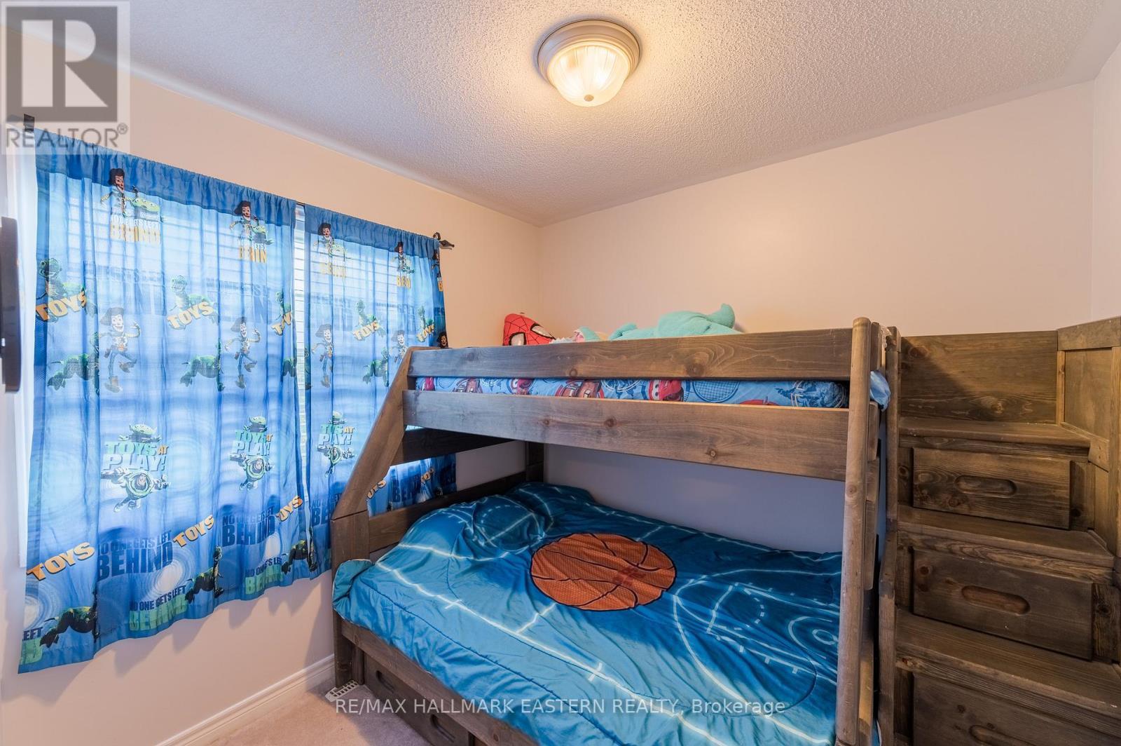 247 Bowen Drive, Peterborough (Northcrest Ward 5), ON