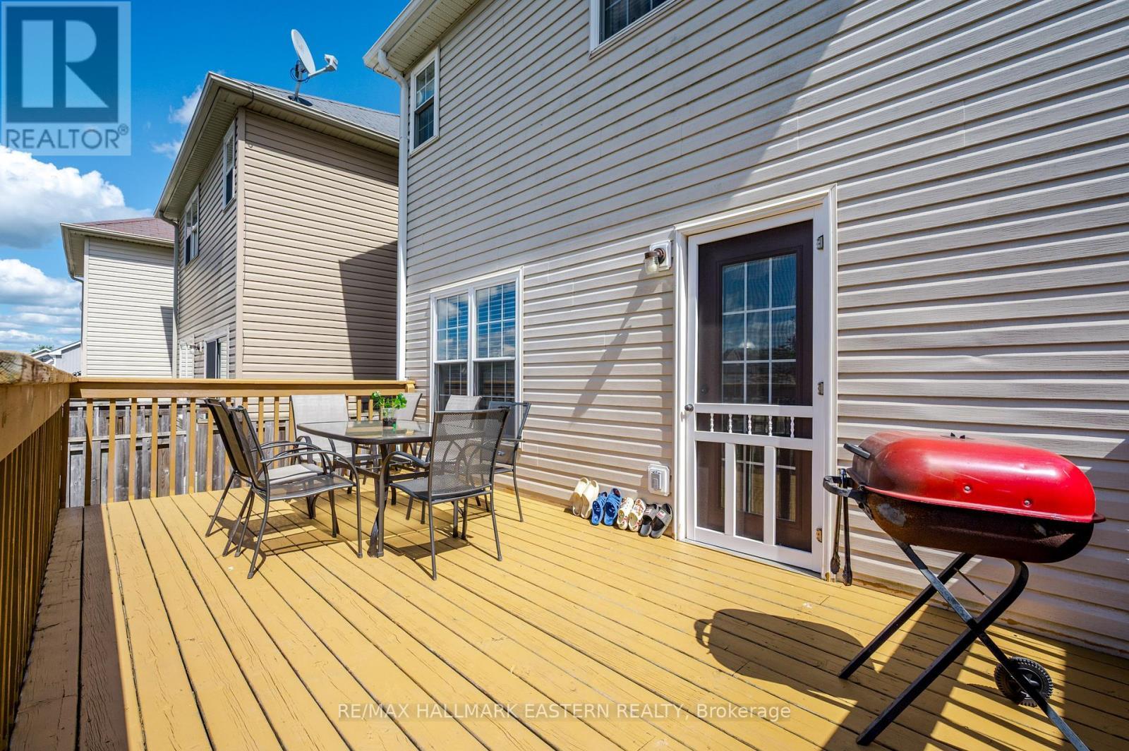 247 Bowen Drive, Peterborough (Northcrest Ward 5), ON