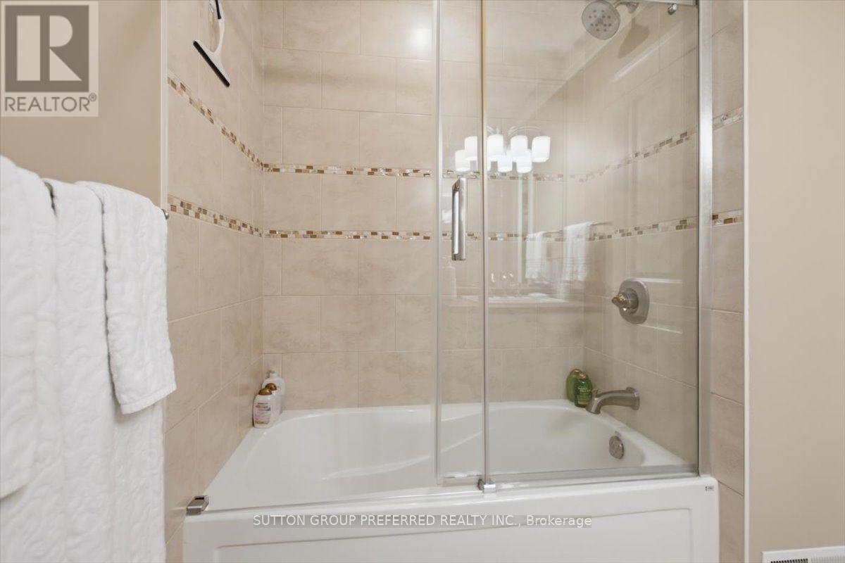 63 - 725 Eagletrace Drive, London North (North R), ON