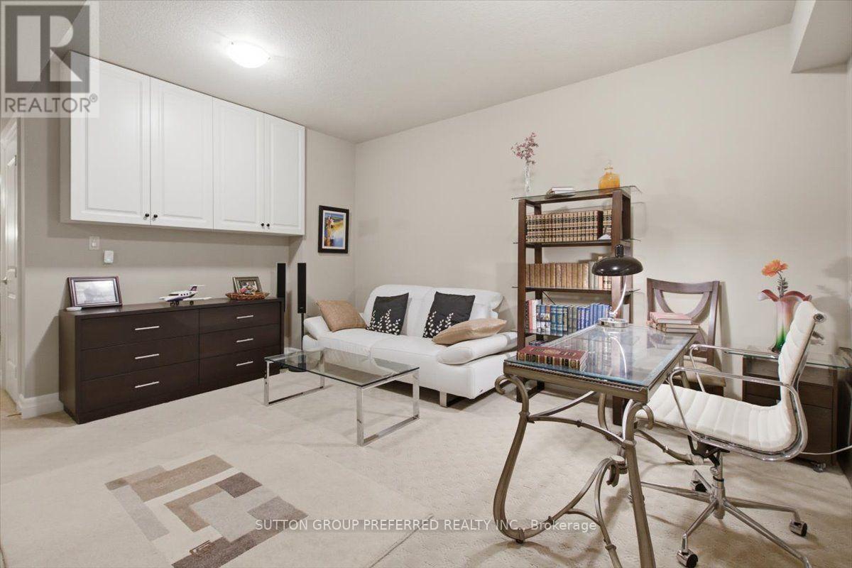 63 - 725 Eagletrace Drive, London North (North R), ON