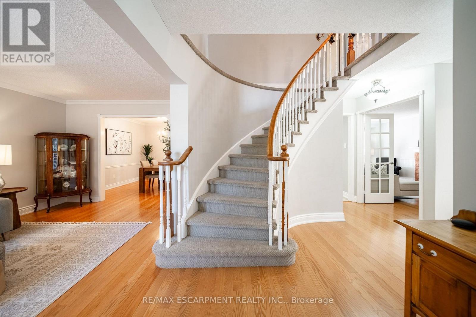 3212 Pinemeadow Drive, Burlington, ON