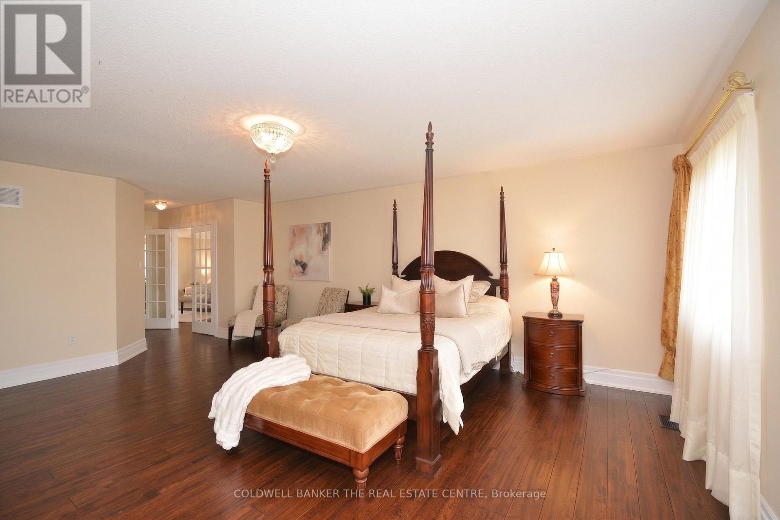 304 Tower Hill Road, Richmond Hill, ON