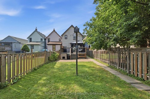 126 Niagara Street, Hamilton, ON 