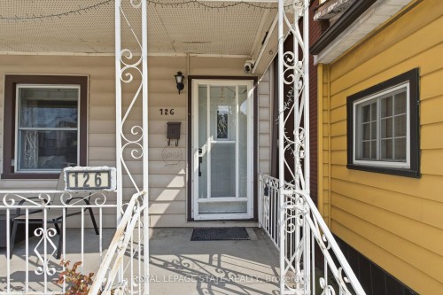 126 Niagara Street, Hamilton, ON 