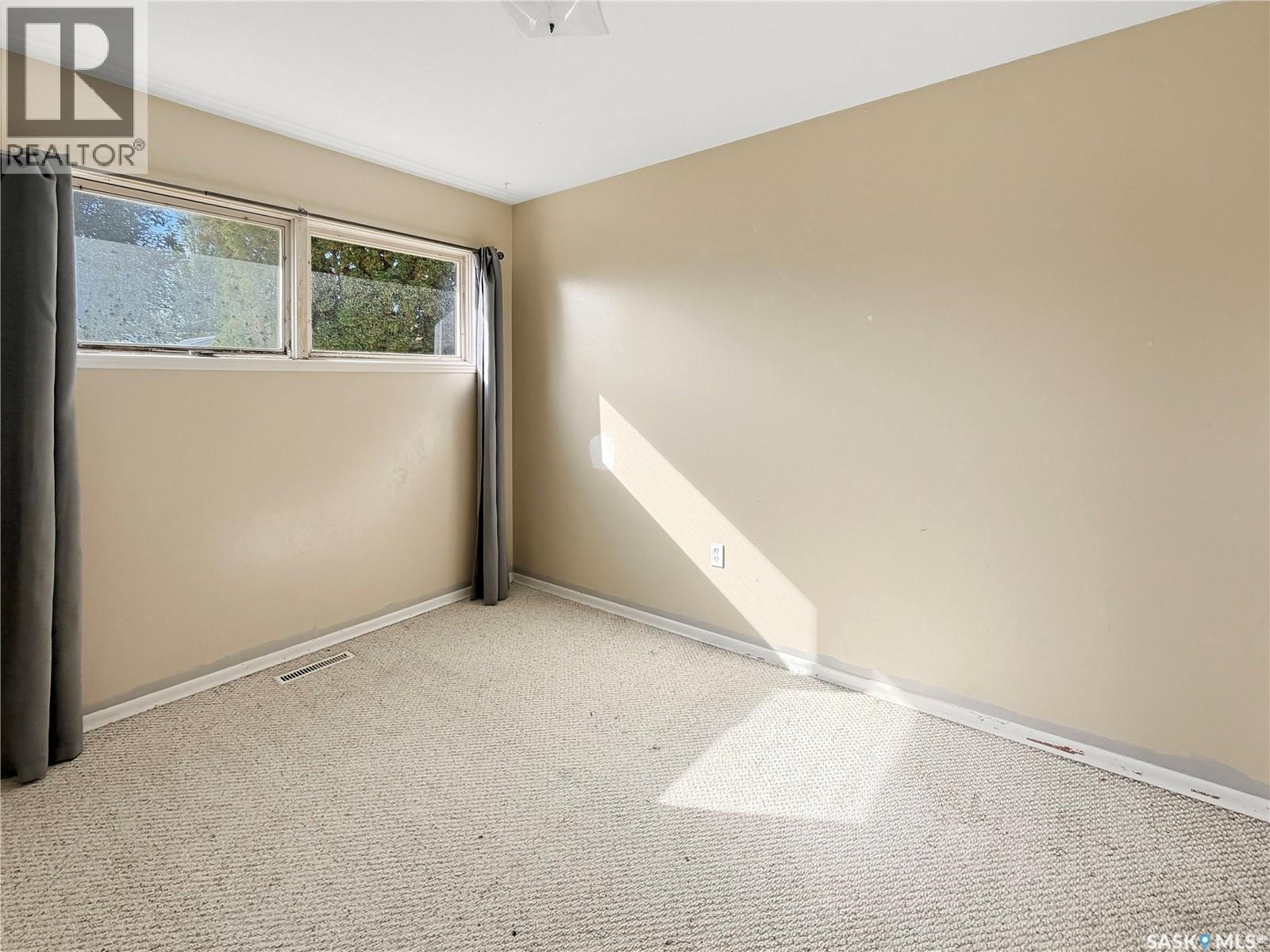 333 24Th Street E, Prince Albert, SK