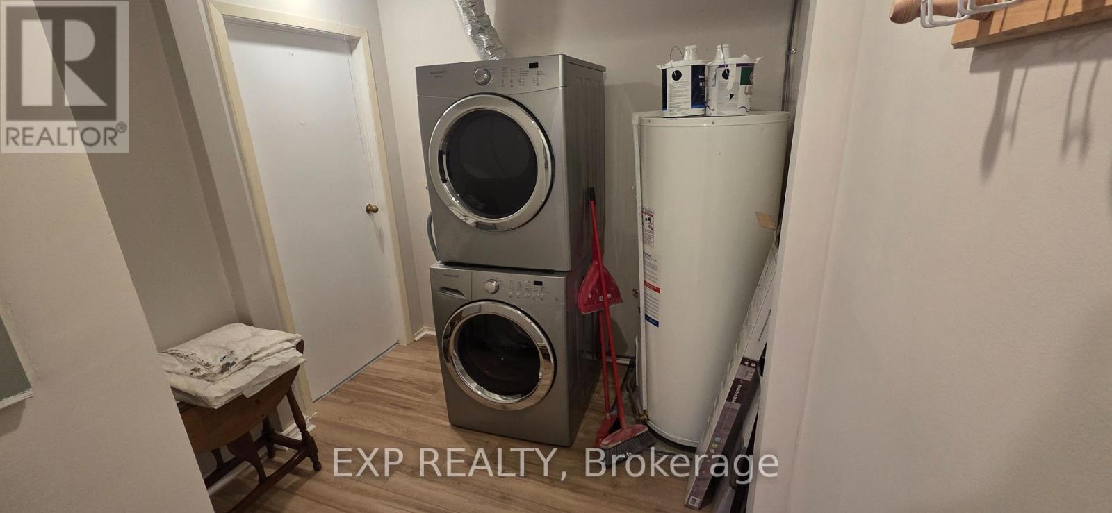 220 - 725 Deveron Crescent, London South (South T), ON