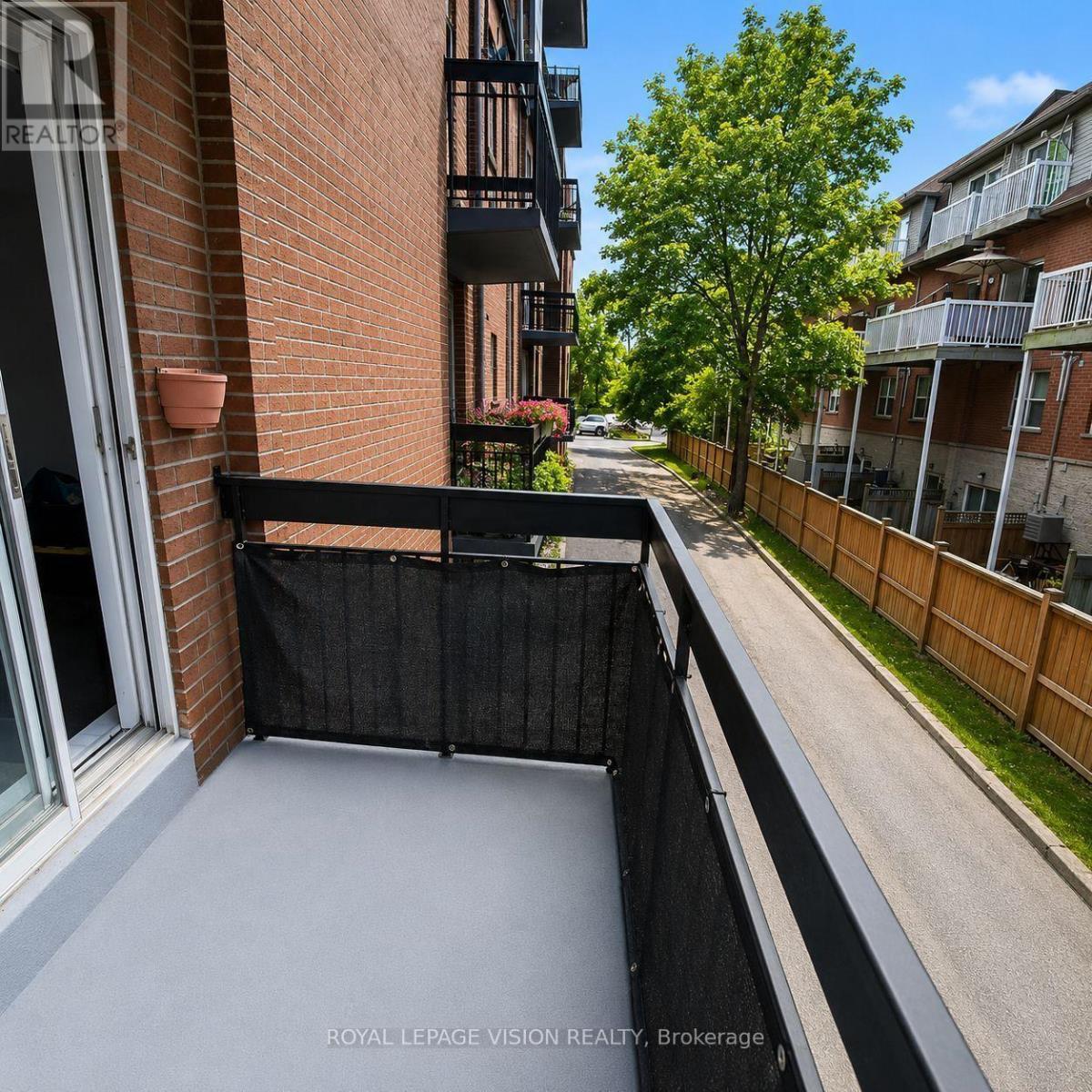 205 - 895 Kennedy Road, Toronto, ON