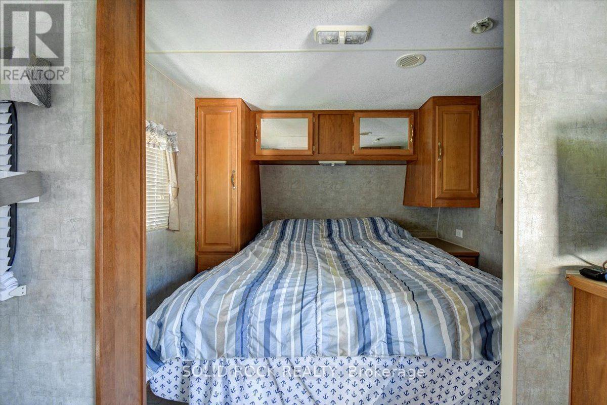 Trailer Queen Bed - 60 Puff Ball Inn Road, Trent Hills, ON