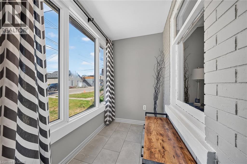 7 East 24Th Street, Hamilton, ON