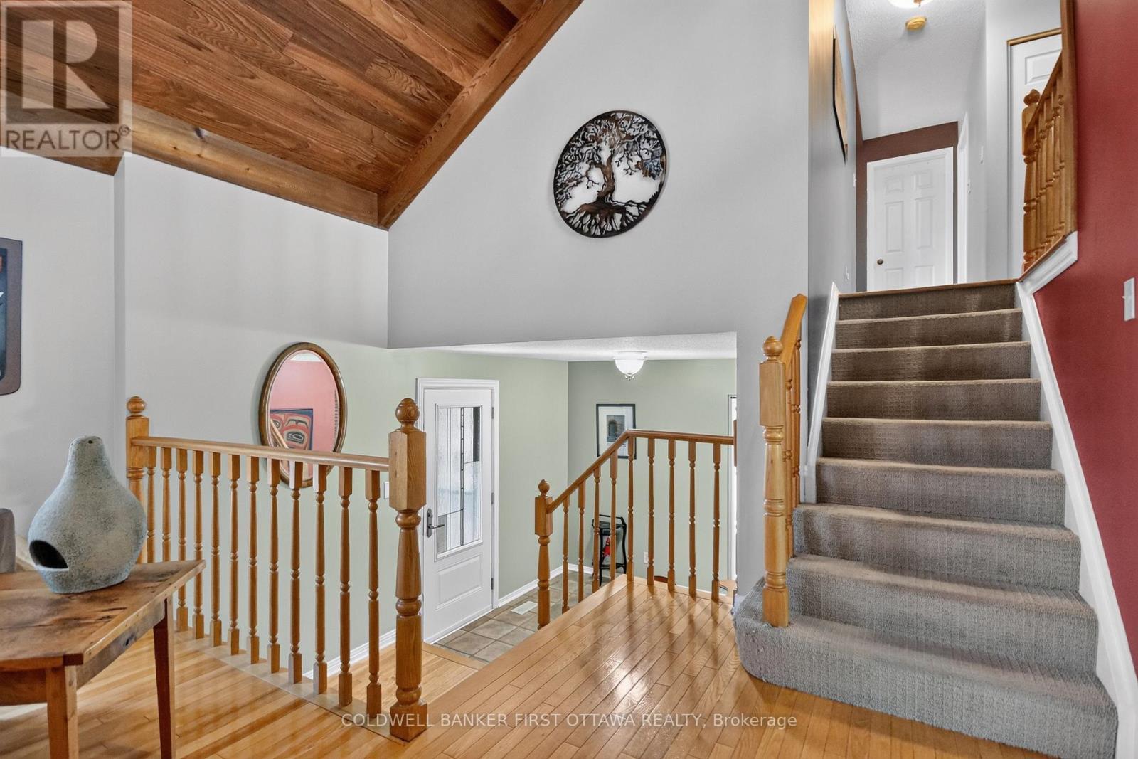 9 Foxrun Lane, Ottawa, ON
