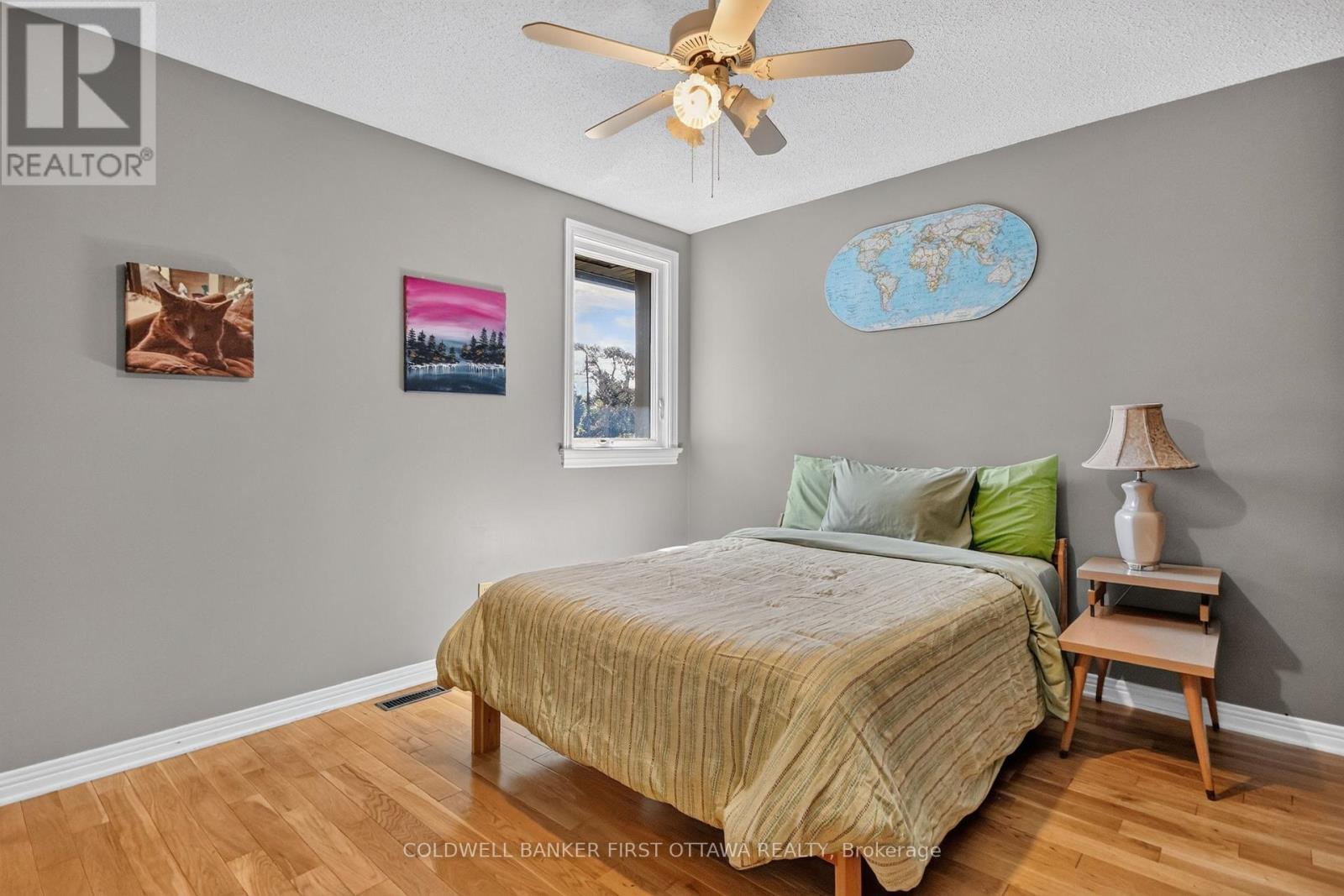 9 Foxrun Lane, Ottawa, ON