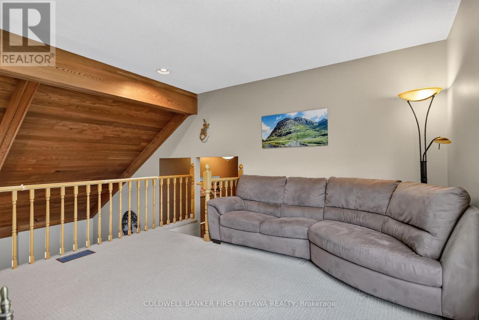 9 Foxrun Lane, Ottawa, ON