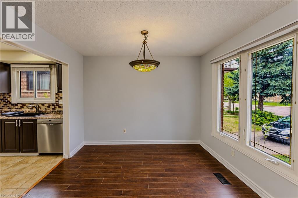 17 Taymall Street, Hamilton, ON