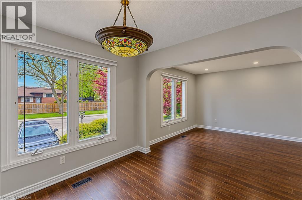 17 Taymall Street, Hamilton, ON
