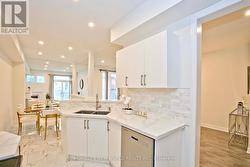 16 VENTURE AVENUE Richmond Hill, ON L4S 2P2